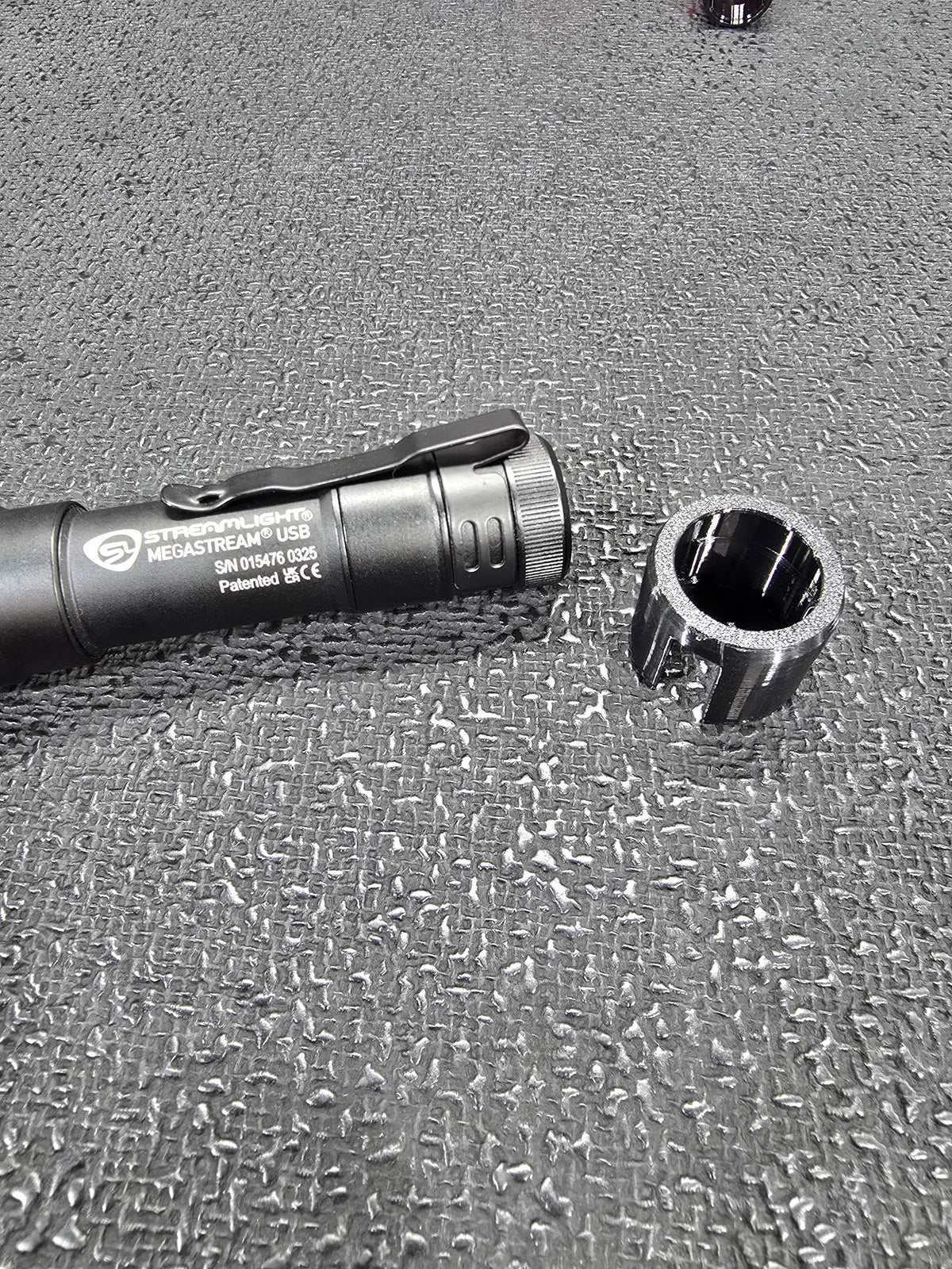 Streamlight Macrostream & Megastream End Cap Bite Grips, Hands Free Grip