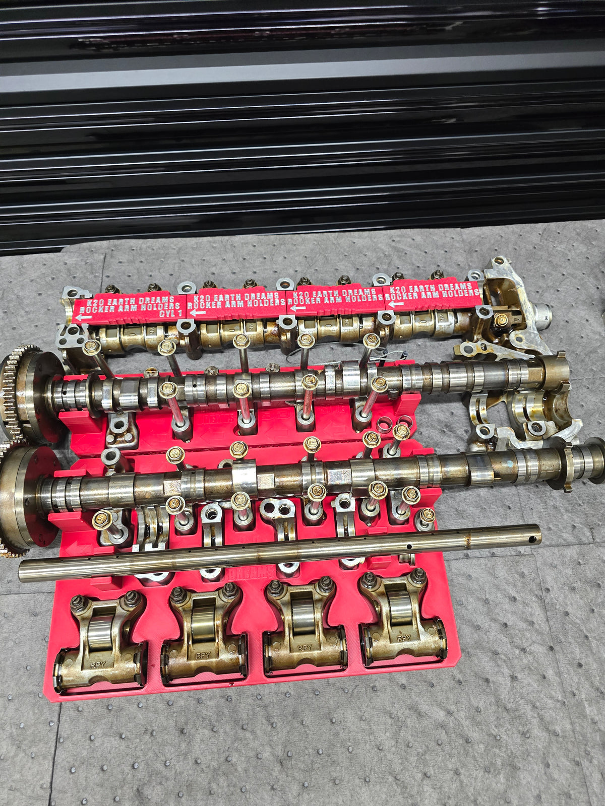 2.0 Earth Dreams Cylinder Head Disassembly Trays & Rocker Arm Holders