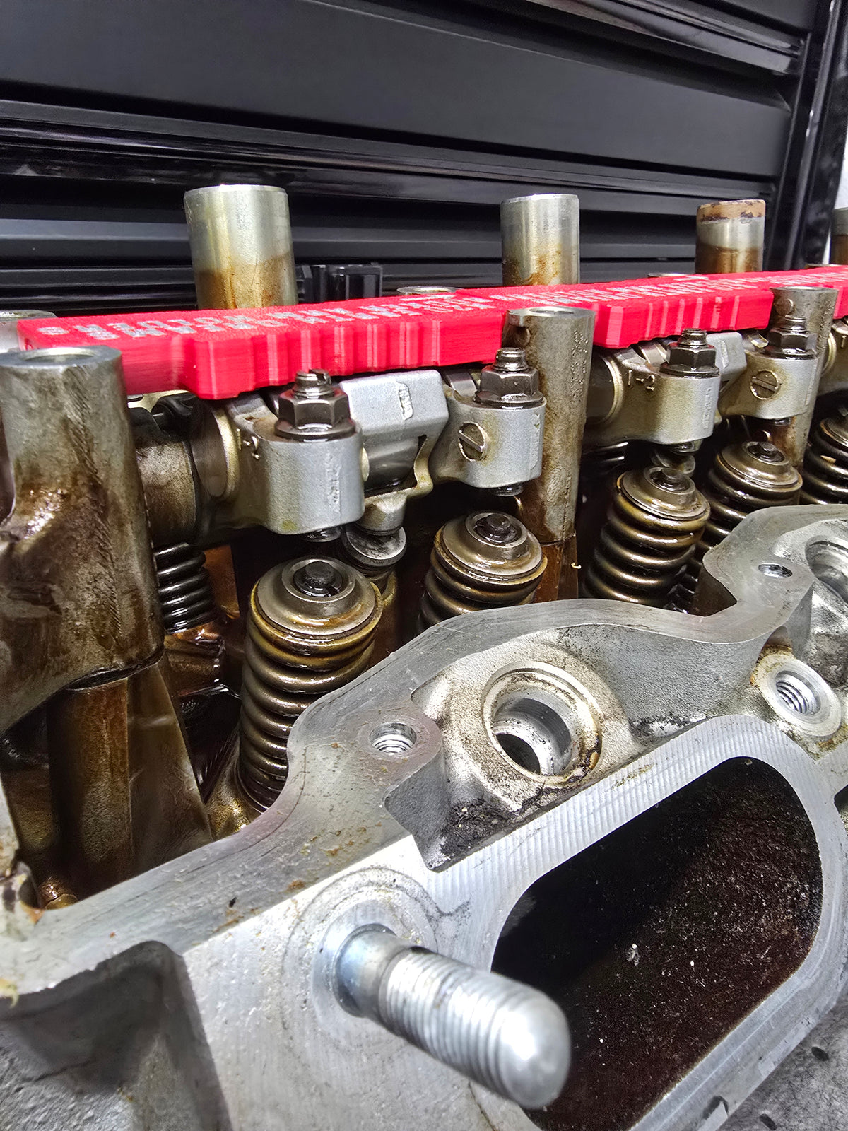 2.0 Earth Dreams Cylinder Head Disassembly Trays & Rocker Arm Holders