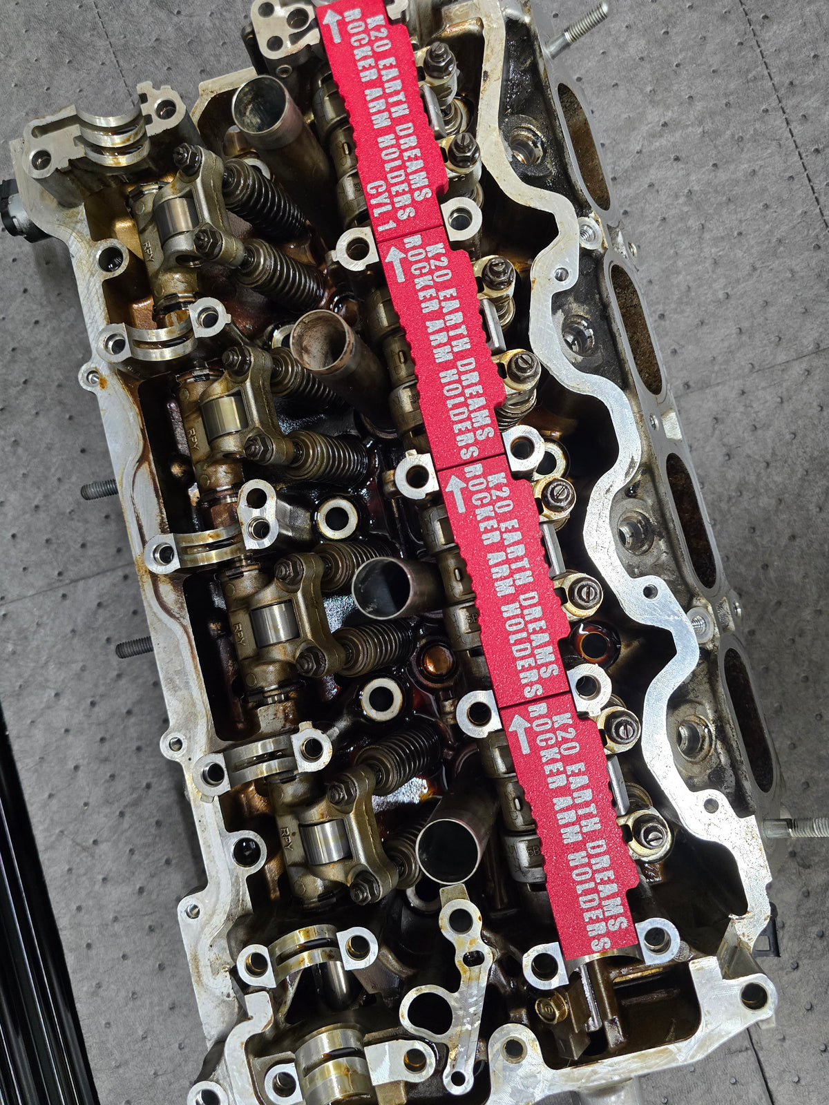 2.0 Earth Dreams Cylinder Head Disassembly Trays & Rocker Arm Holders