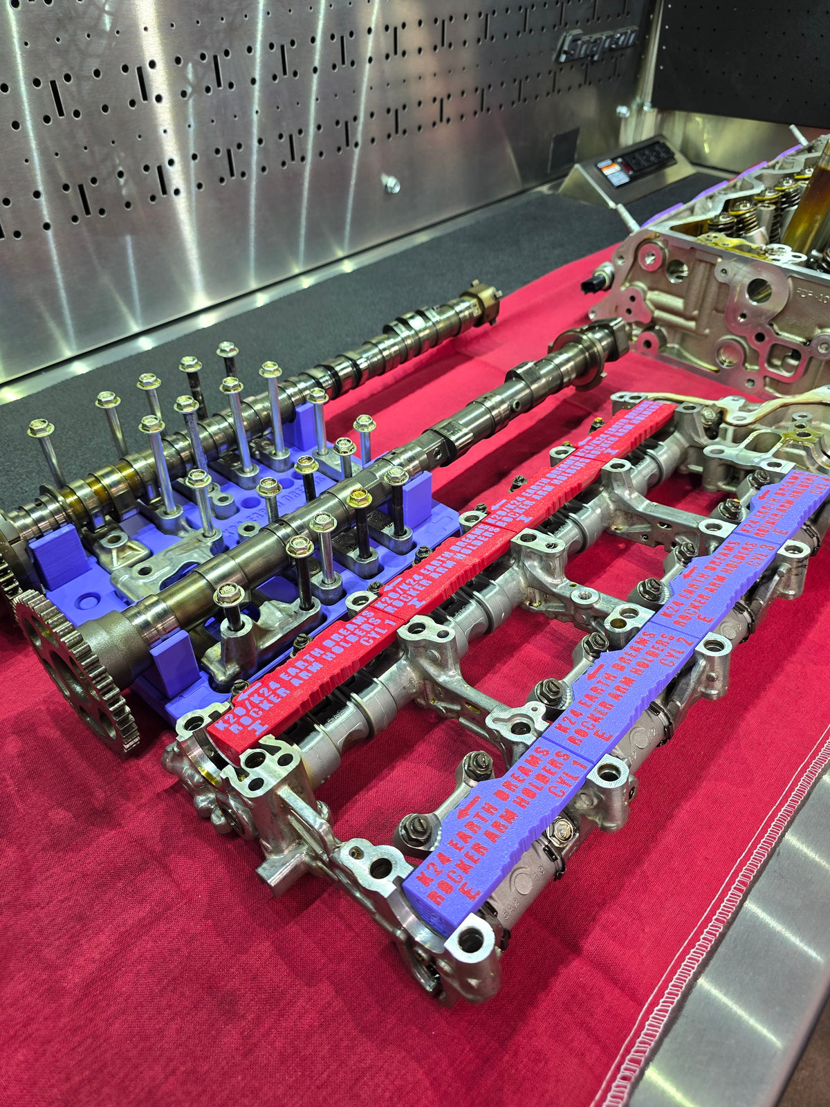 2.4 Earth Dreams Cylinder Head Disassembly Trays & Rocker Arm Holders