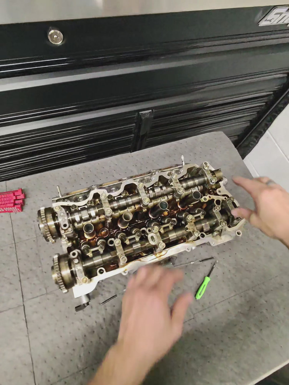 2.0 Earth Dreams Cylinder Head Disassembly Trays & Rocker Arm Holders